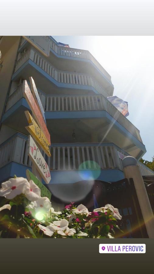 Guest House Perovic ซูโตมอเร ภายนอก รูปภาพ