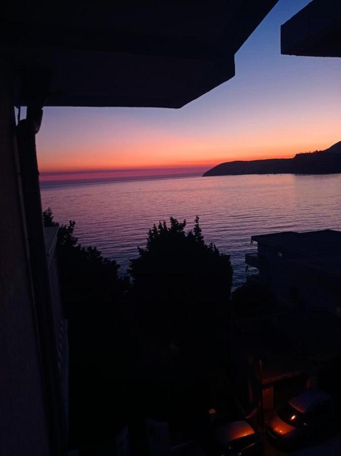 Guest House Perovic ซูโตมอเร ภายนอก รูปภาพ
