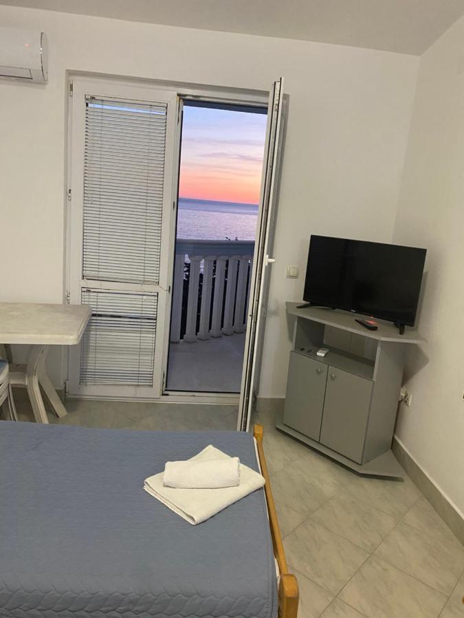 Guest House Perovic ซูโตมอเร ภายนอก รูปภาพ